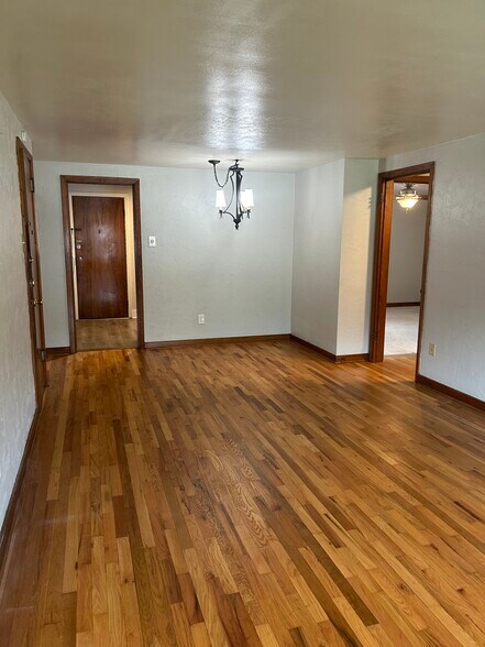 Building Photo - 1441 Lincoln Way