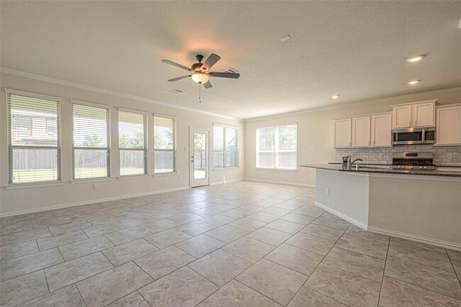 Building Photo - 1102 Opal Cup Cir