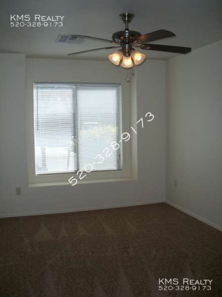 Building Photo - 6027 S Avenida Las Monjas