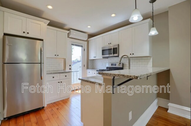 Building Photo - 28 E Vine St
