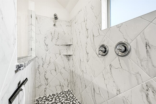 Building Photo - 24819 Harvest Elm Ct