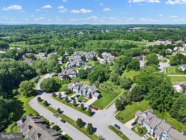 Building Photo - 109 Foxfire Dr