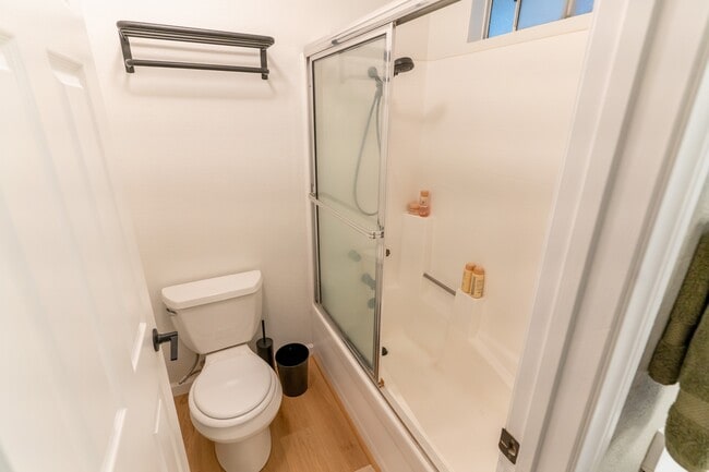 Building Photo - 1304 Palomar Pl