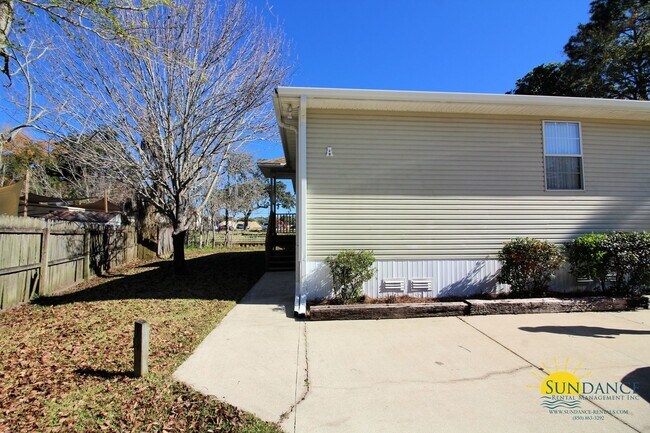 Primary Photo - Great 2 Bedroom Unit in Fort Walton