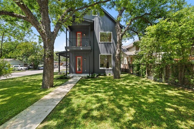 Primary Photo - 1800 Singleton Ave