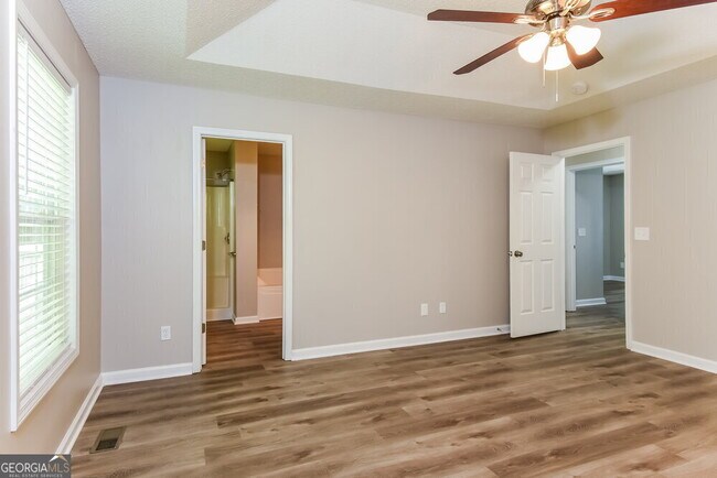 Building Photo - 304 Gun Range Rd