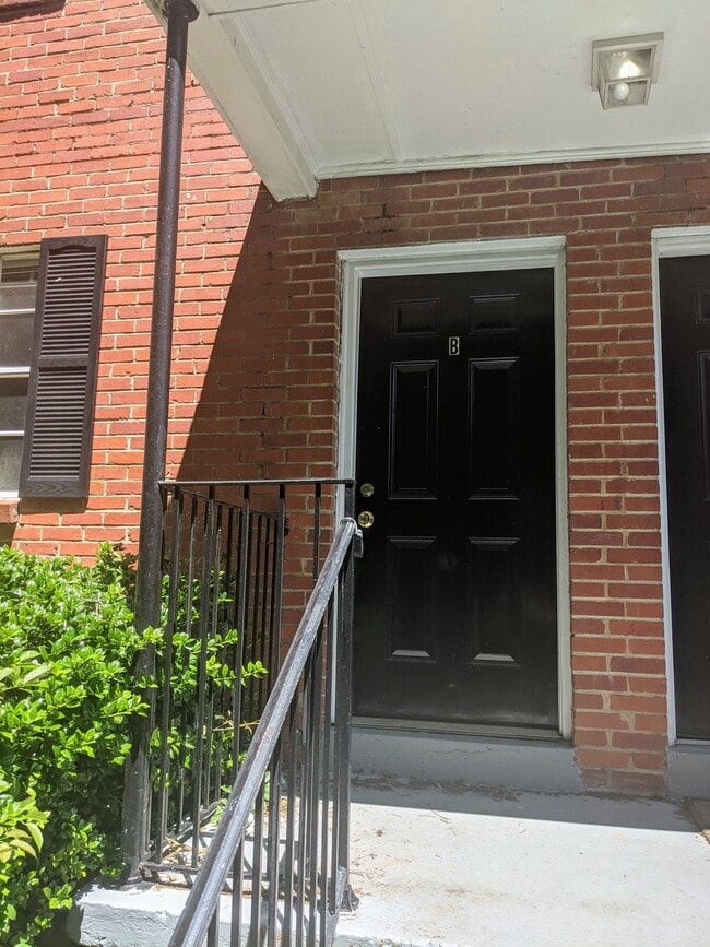 Building Photo - 517 N Florida St