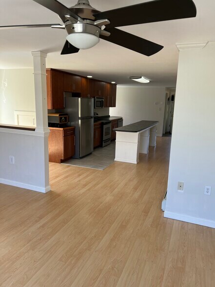 Building Photo - 320 Ridge Rd