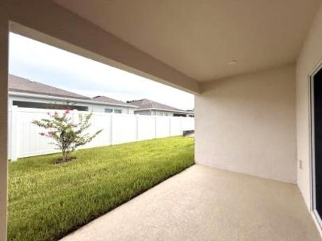 Building Photo - 499 Voltaire Dr
