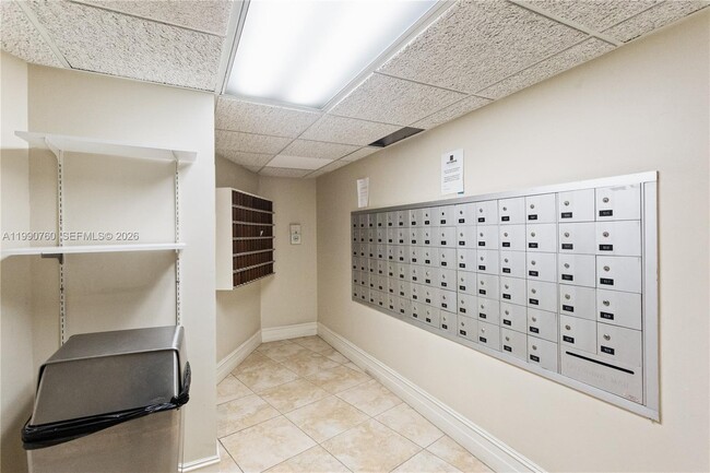 Building Photo - 1101 River Reach Dr