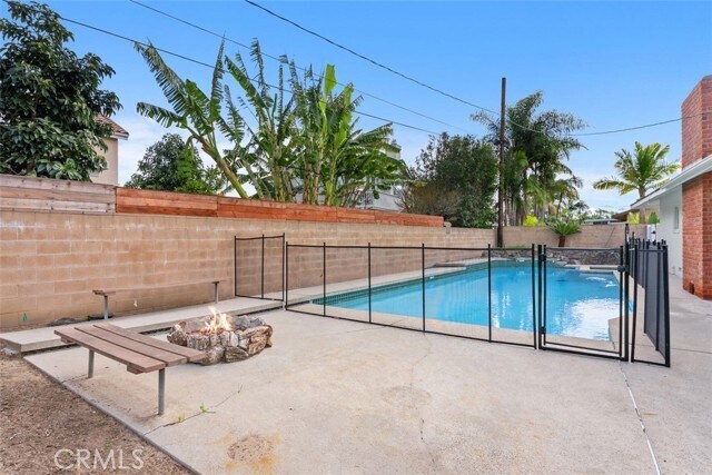 Building Photo - 13592 Saigon Ln