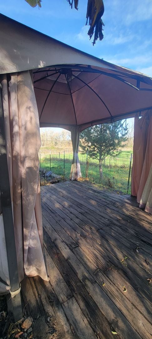 Building Photo - 125 S Ash St