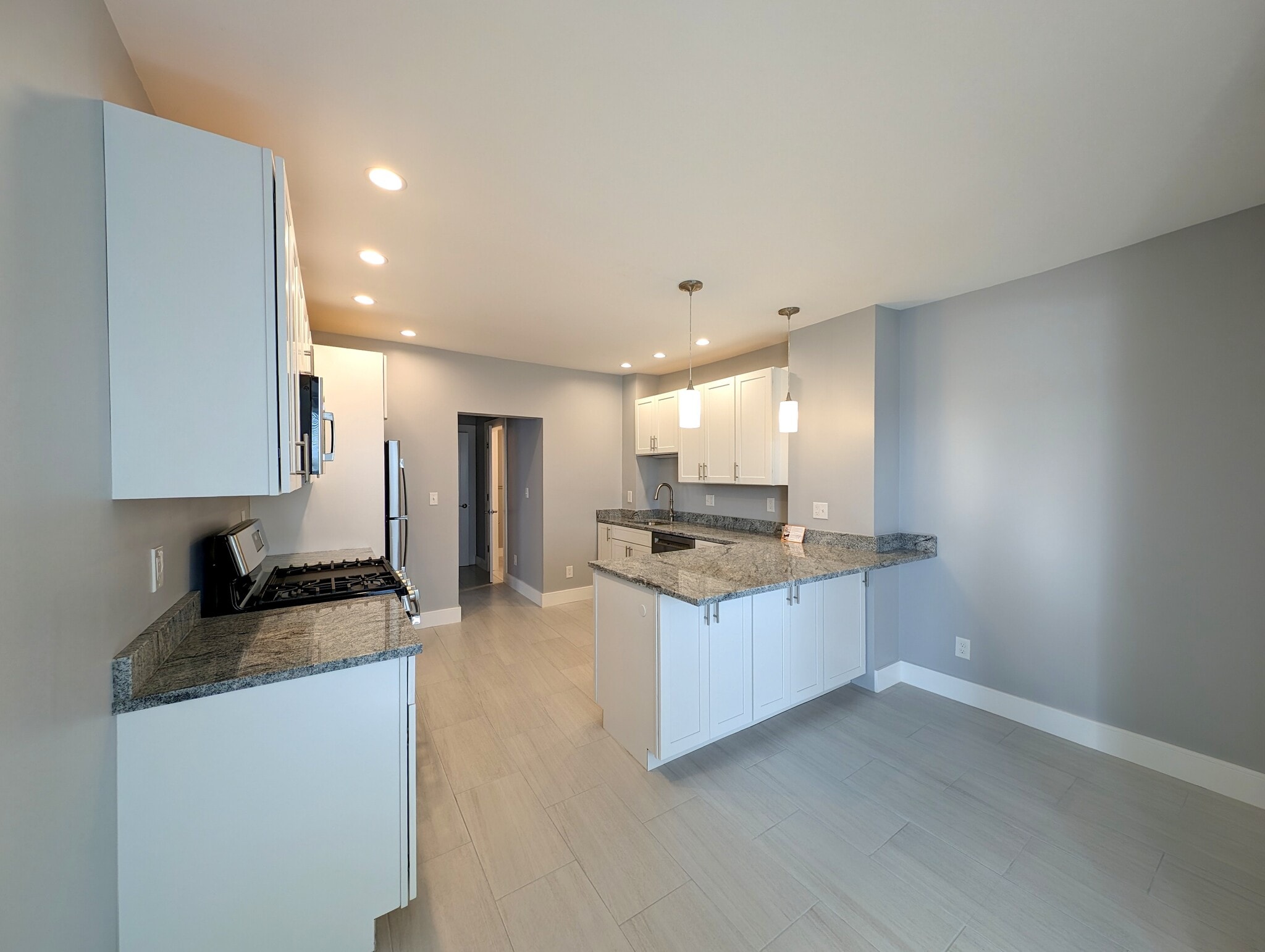 Building Photo - 356 Somerville Ave