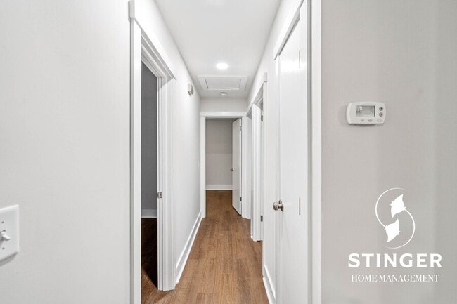 Building Photo - 607 Greenway Ct