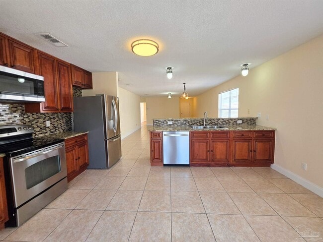 Building Photo - 1028 Antigua Cir