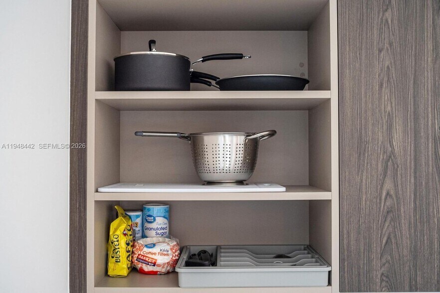 Building Photo - 159 NE 6th St