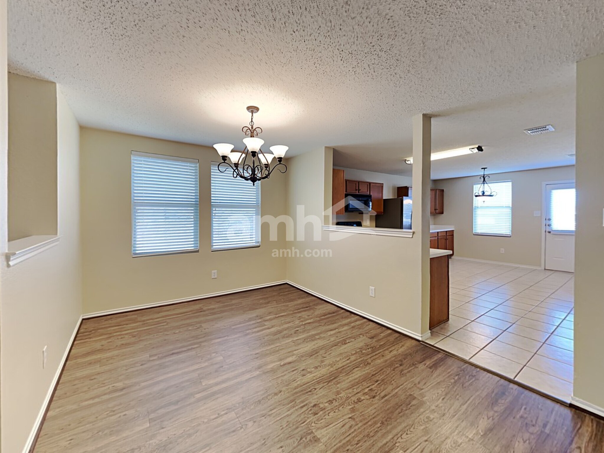 Building Photo - 3956 German Pointer Way