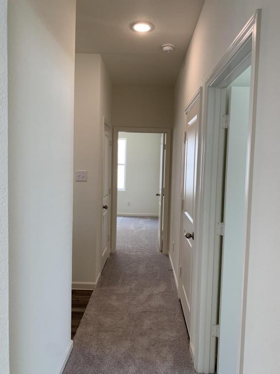 Building Photo - 1640 Hossler Trl