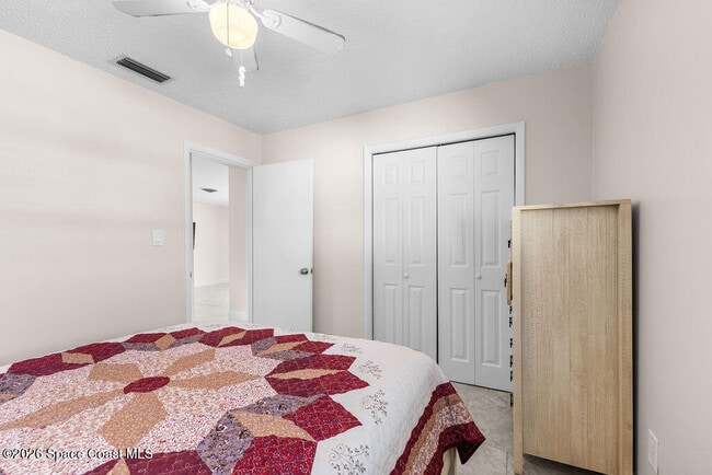 Building Photo - 722 Granada St