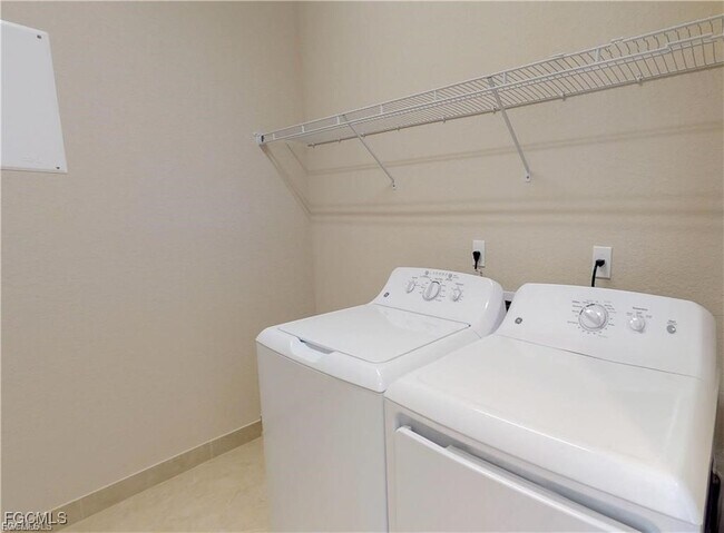 Building Photo - 4402 Caldera Cir