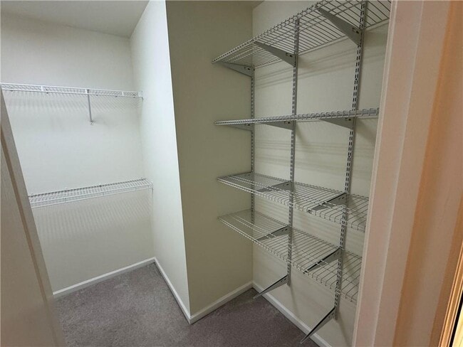 Building Photo - 5055 Hastings Terrace