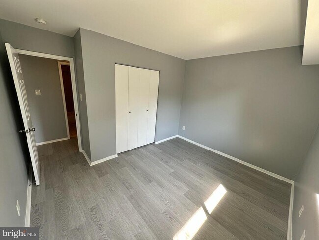 Building Photo - 7997 Audubon Ave