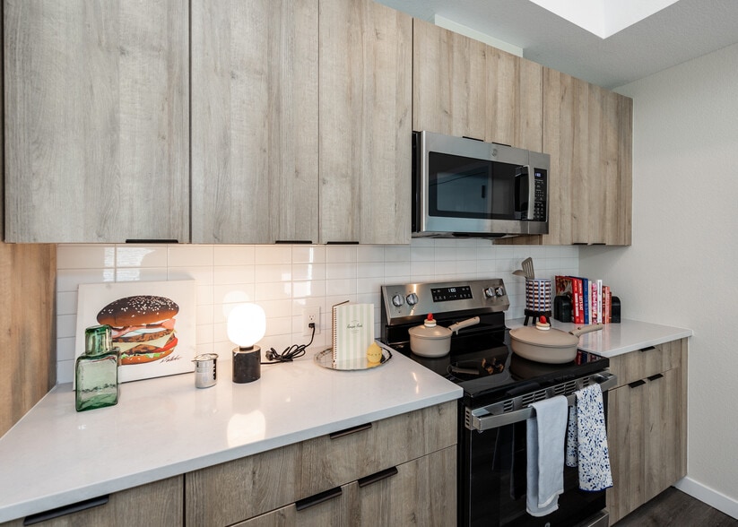 Building Photo - Dear Madison