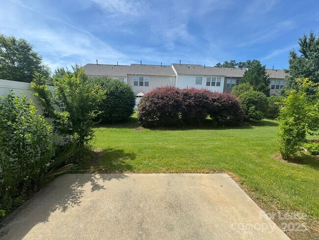 Building Photo - 9007 Bishop Crest Ln