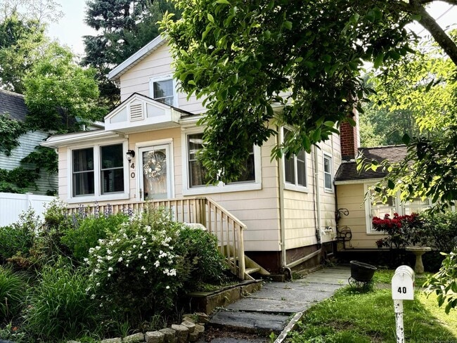 Primary Photo - 40 Vernon St