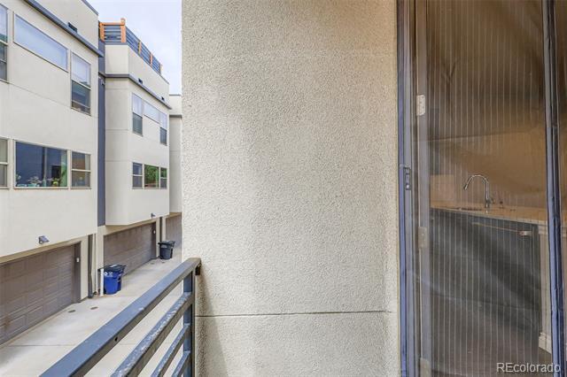 Building Photo - 2065 N Downing St