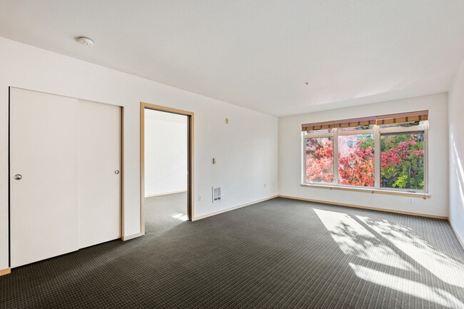 Building Photo - 1610 Belmont Ave