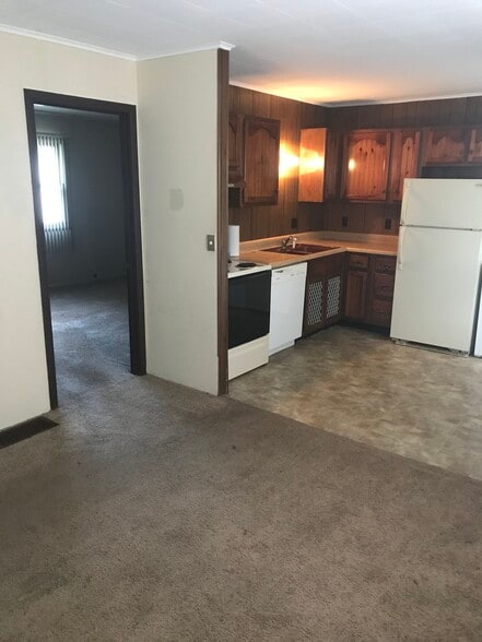 Back Bedroom, kitchen and dining area - 729 W Vine St