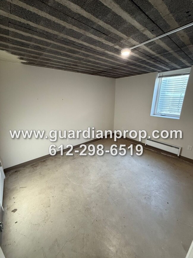 Building Photo - 7535 Cloman Way E