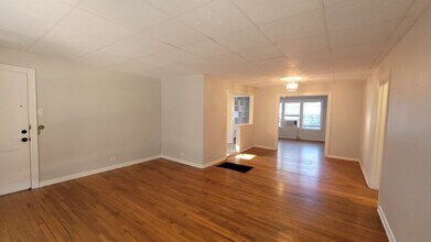 Building Photo - 237 Senisa Dr