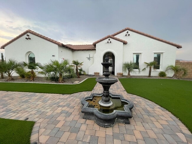 Building Photo - 19199 La Quinta Pl