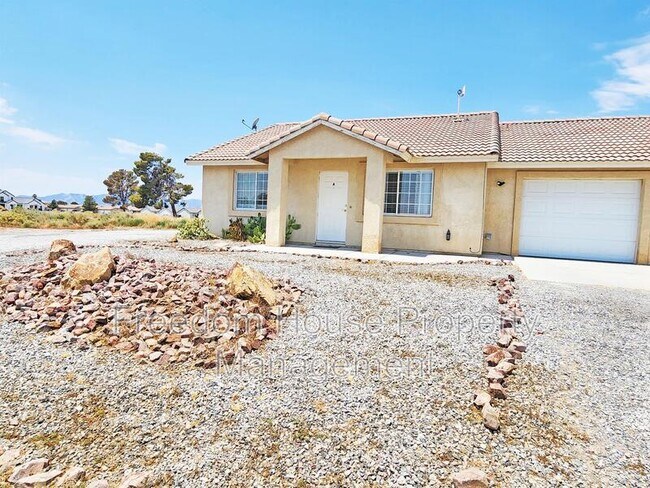 Building Photo - 600 San Lorenzo St