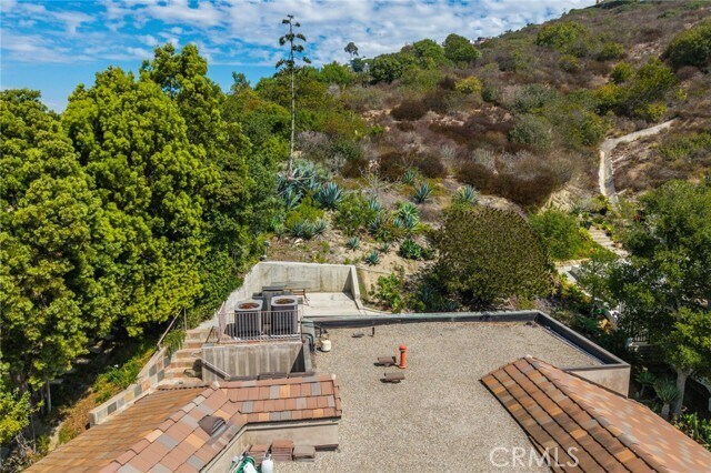 Building Photo - 6 Pacific Vista