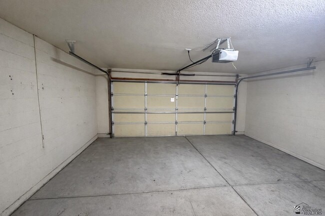 Building Photo - 7806 E Topeka Pl