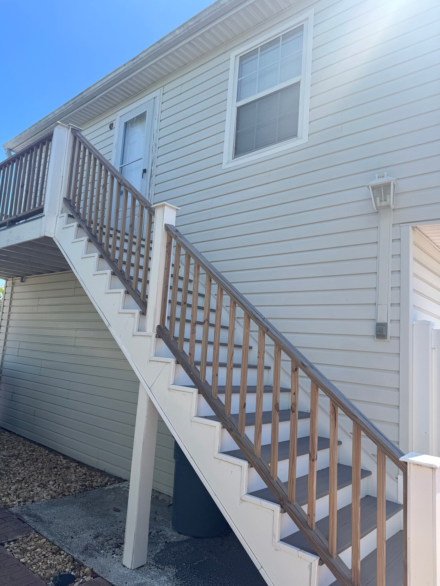 Building Photo - 16100 Redington Dr