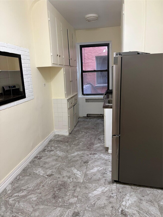 Building Photo - 30-06 29th St