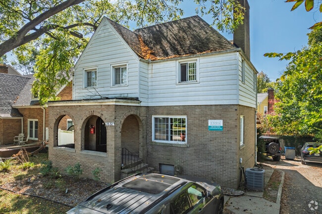 Building Photo - 1532 Packard St