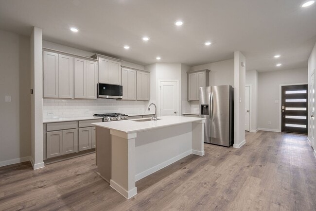 Building Photo - 8015 Heroes Hall Dr