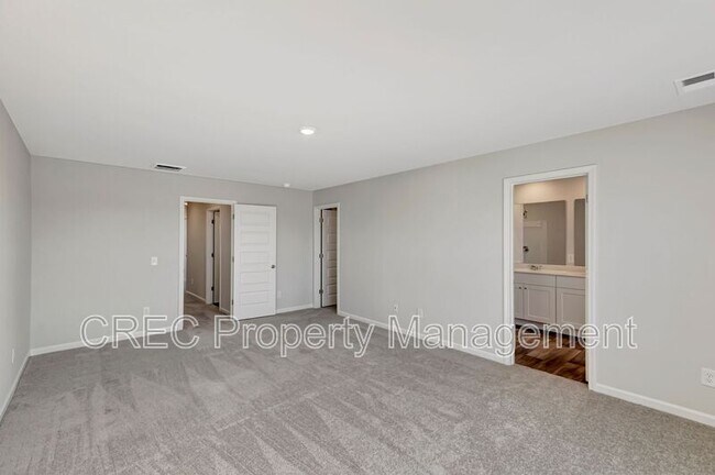 Building Photo - 790 Ridgley Dr