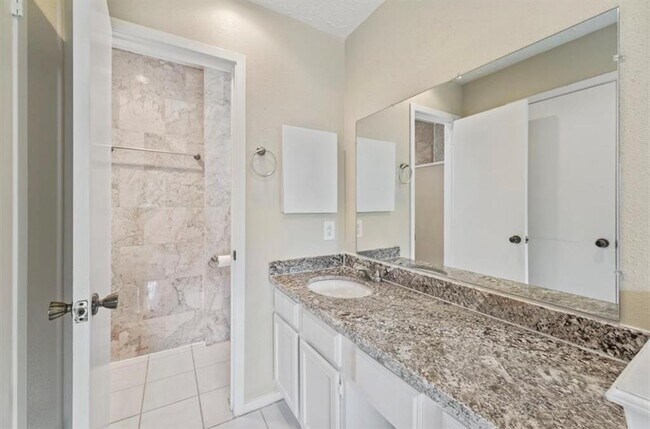 Building Photo - 1334 Great Dover Cir