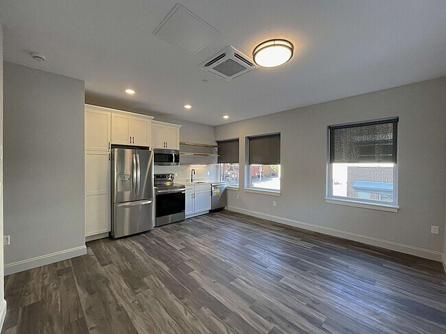 Building Photo - 25 Lowell St