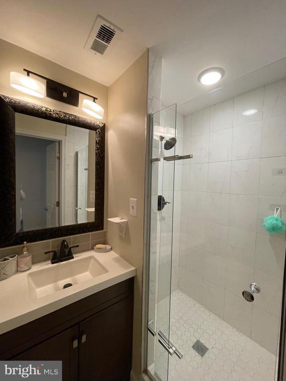 Building Photo - 3932 Tallow Tree Pl