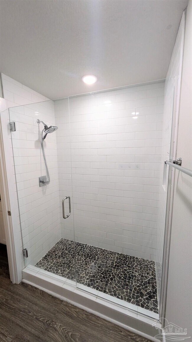 Building Photo - 226 Junction Ave