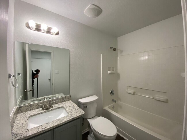 Building Photo - Saginaw Texas Homes For Rent  "Eagle Mtn-s...
