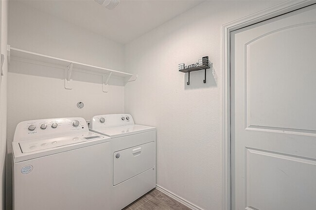 Building Photo - 5306 Auburn Gardens Ct