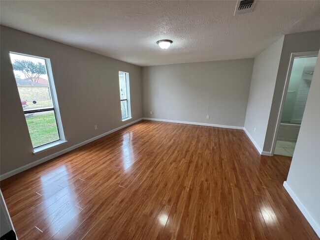 Building Photo - 10719 Bellfair Dr